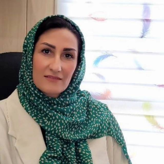 بازی درمانگر و روانشناس کودک و نوجوان